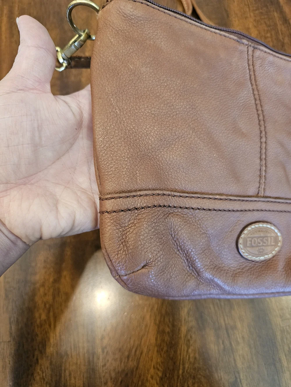 Vintage Fossil pebble leather flap crossbody bag Read Description